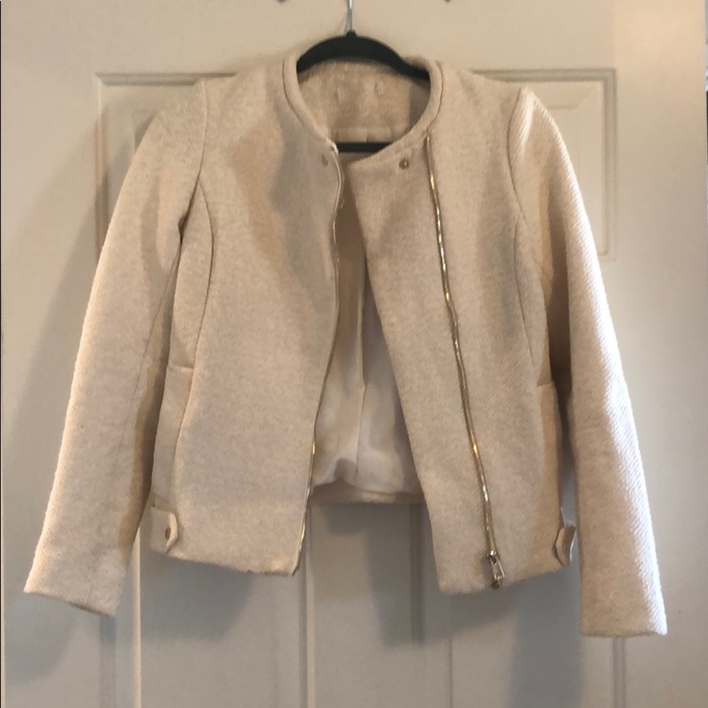 Coat white and gold